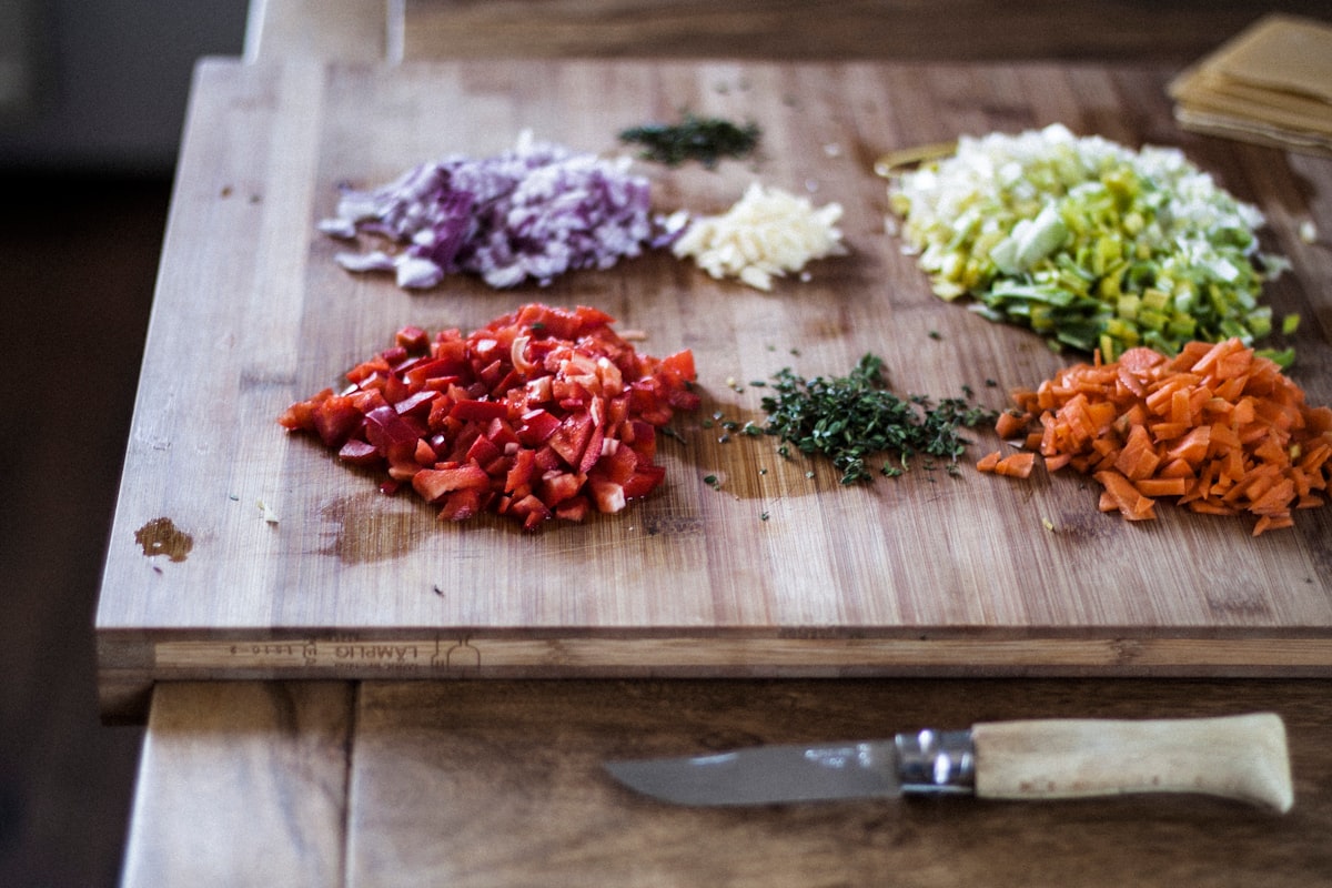 Fresh vegetable preparation and cutting techniques